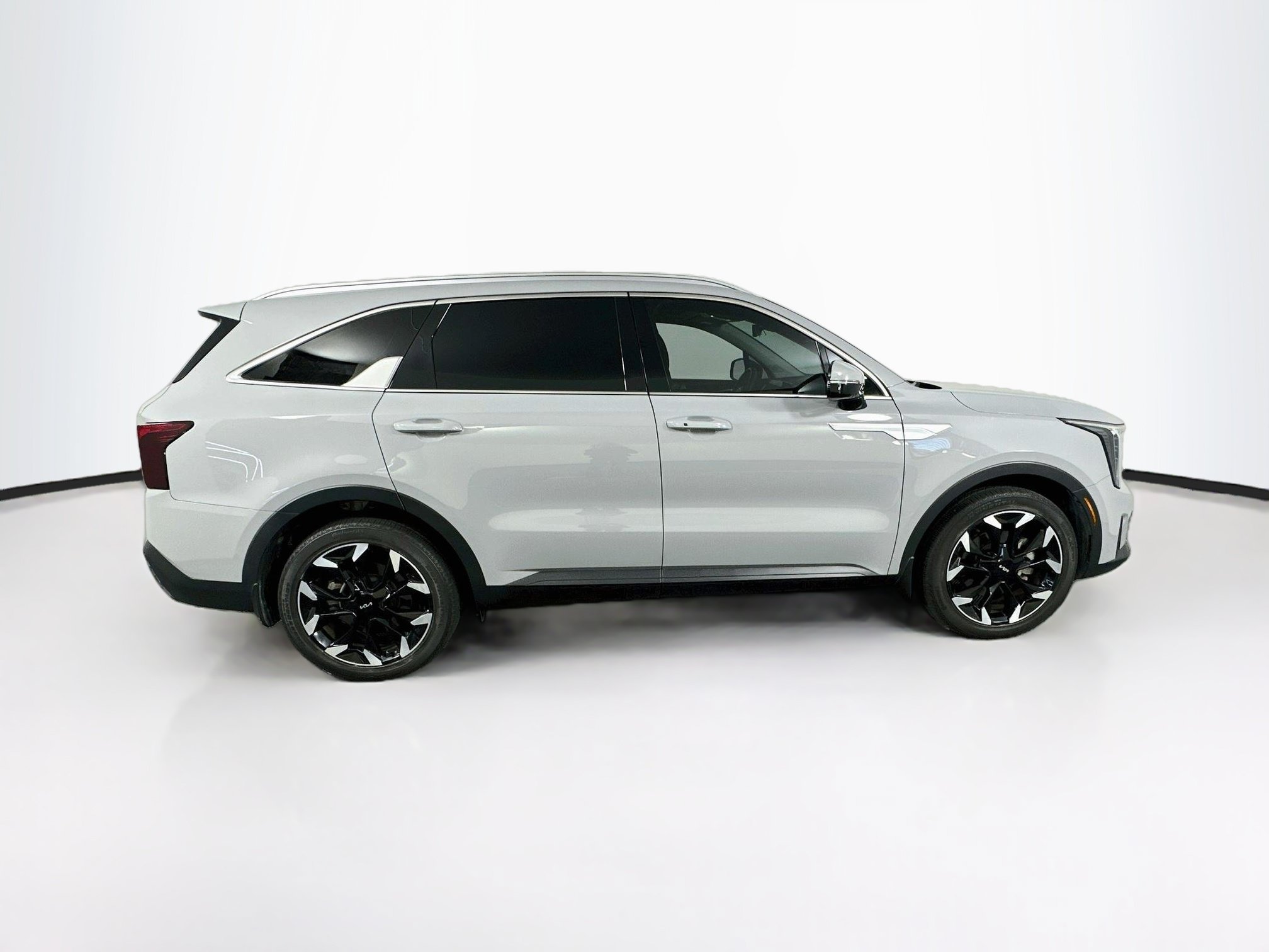 Used 2024 Kia Sorento EX w/ Panoramic Sunroof Package FWD image 10