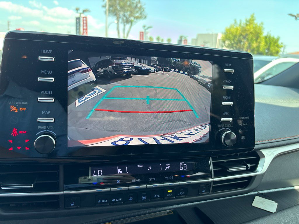 Used 2022 Toyota Sienna XSE w/ XSE Plus Package FWD image 26