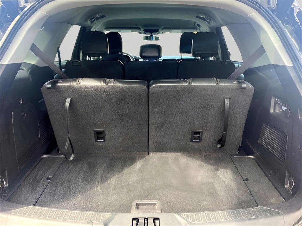 Used 2022 Ford Explorer XLT image 10