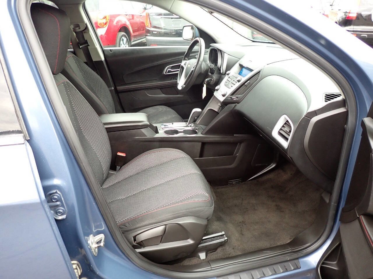 Used 2011 Chevrolet Equinox LT w/ Driver Convenience Package image 9