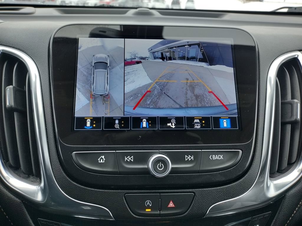 Used 2024 Chevrolet Equinox Premier image 3