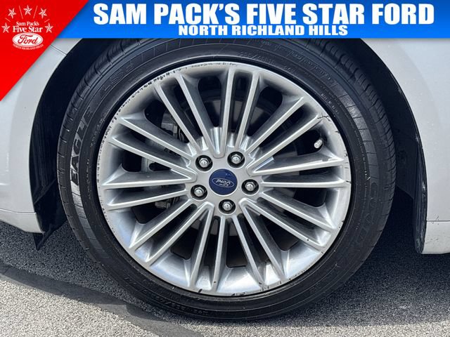 Used 2014 Ford Fusion SE w/ Equipment Group 202A FWD image 19