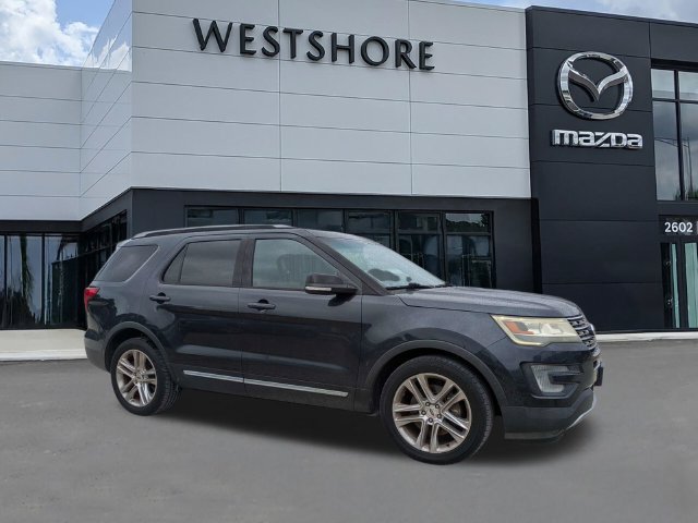 Used 2017 Ford Explorer XLT w/ Equipment Group 202A FWD image 1