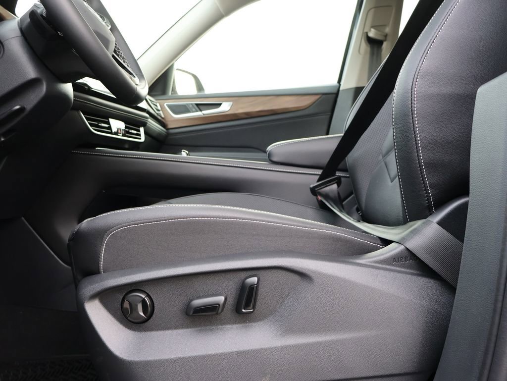 New 2026 Volkswagen Atlas SE image 38