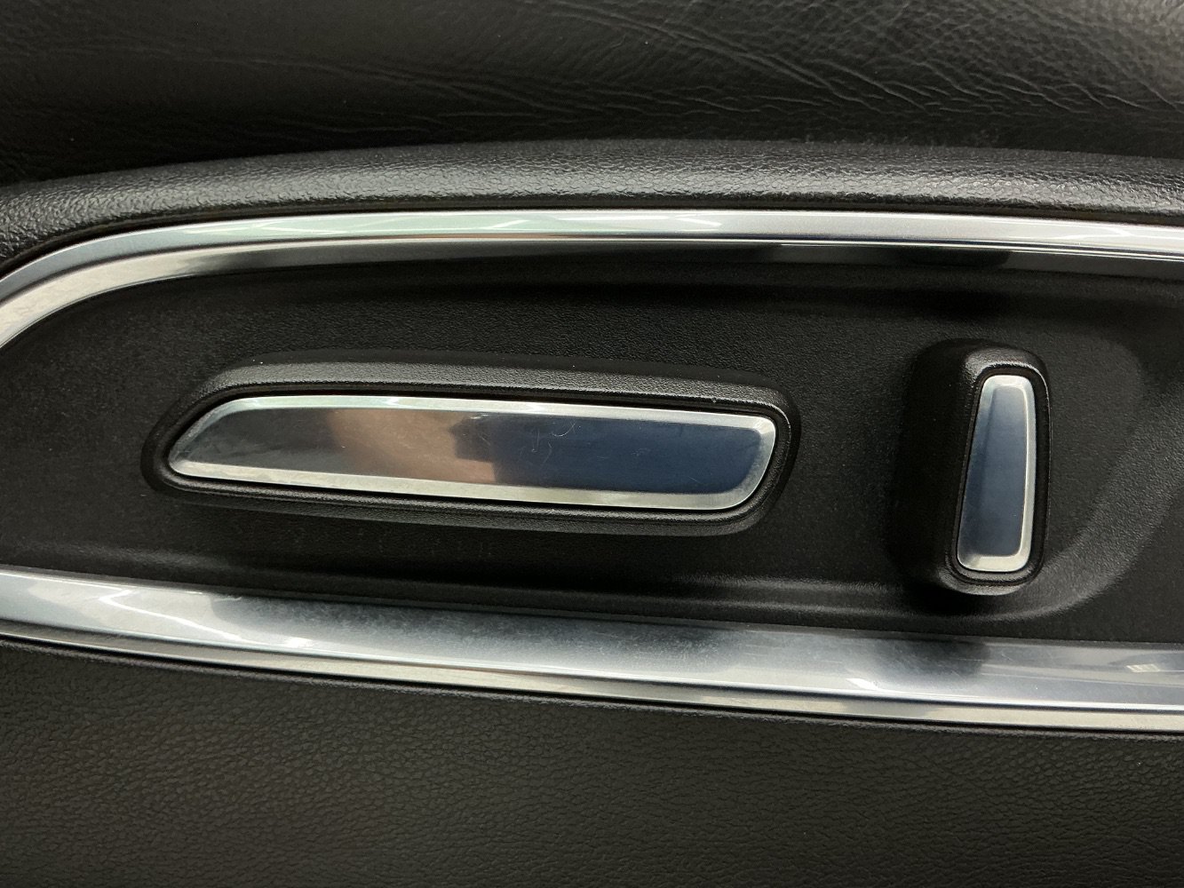Used 2019 Acura MDX FWD image 41