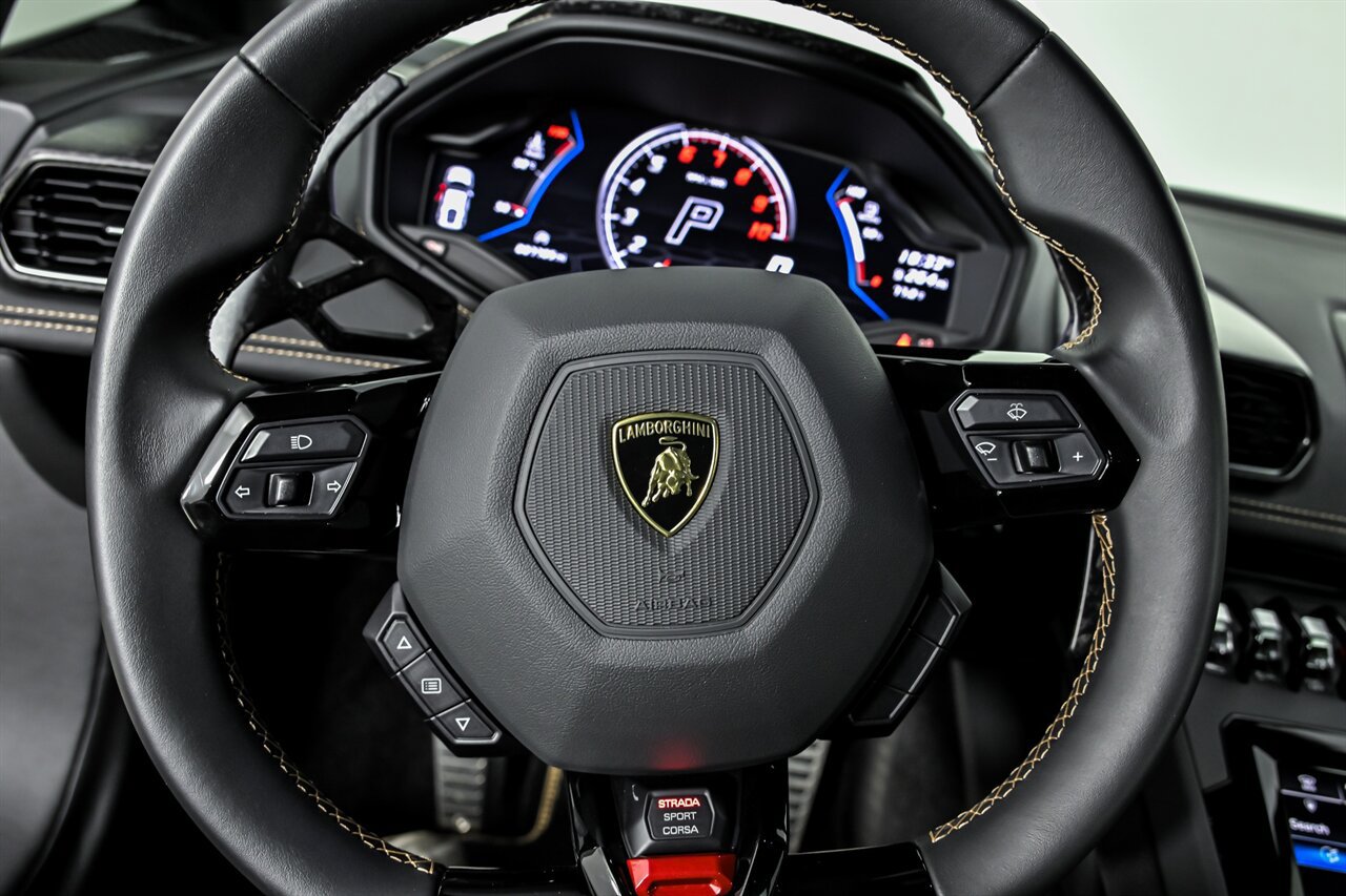 Used 2022 Lamborghini Huracan EVO RWD image 24