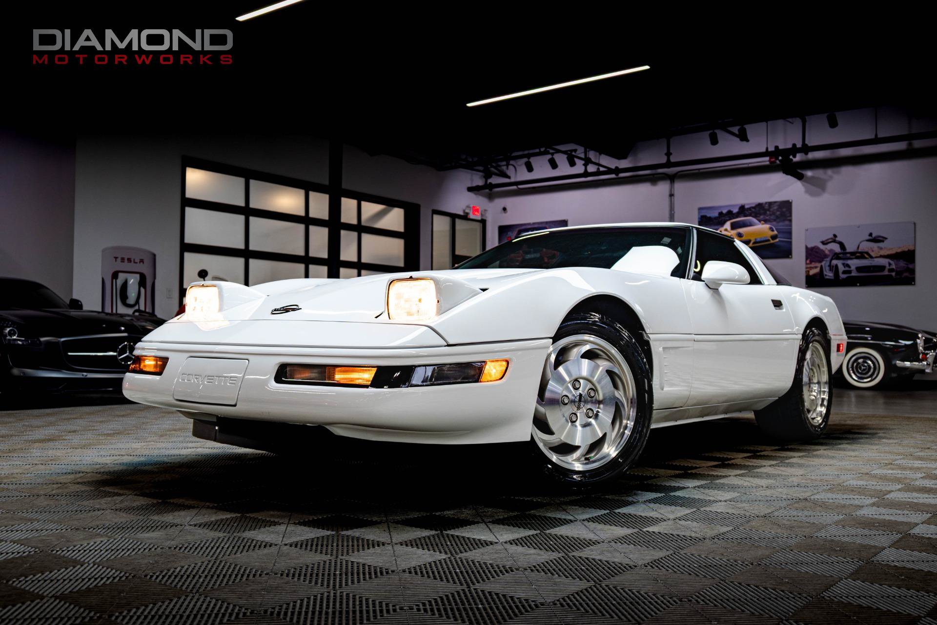 Used 1995 Chevrolet Corvette Coupe RWD image 5