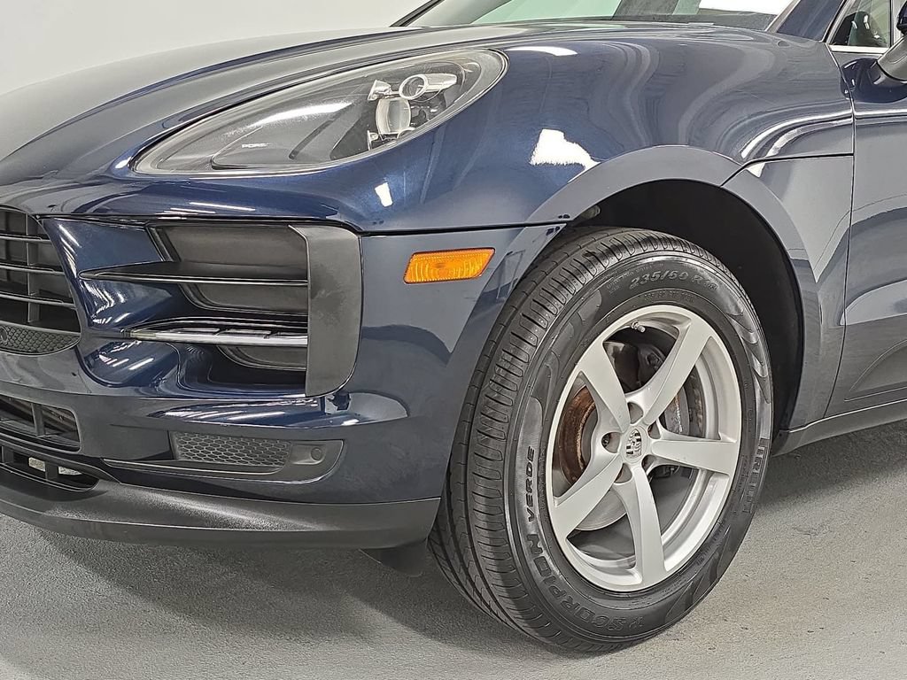 Certified 2019 Porsche Macan AWD/4WD image 11