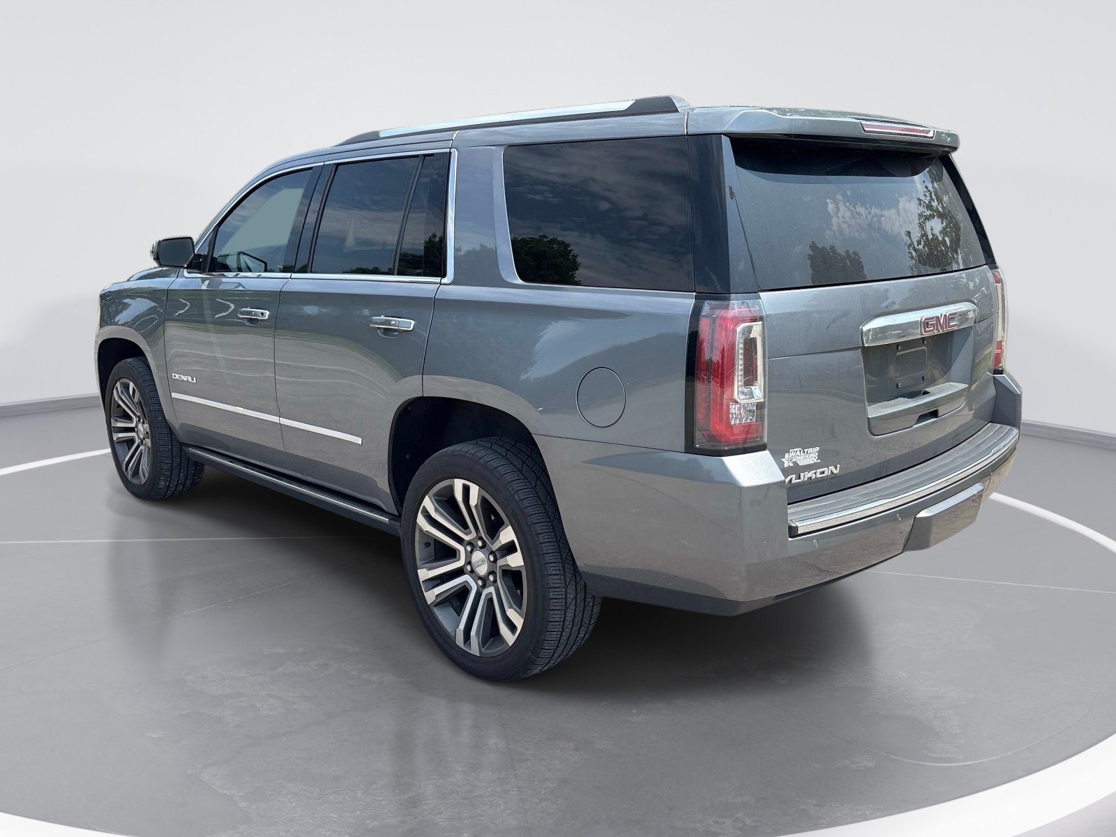 Used 2019 GMC Yukon Denali w/ Denali Ultimate Package AWD/4WD image 6
