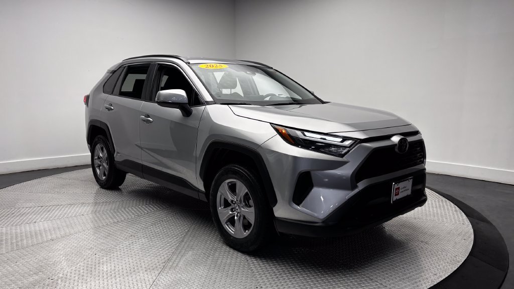 Certified 2025 Toyota RAV4 XLE AWD/4WD image 41