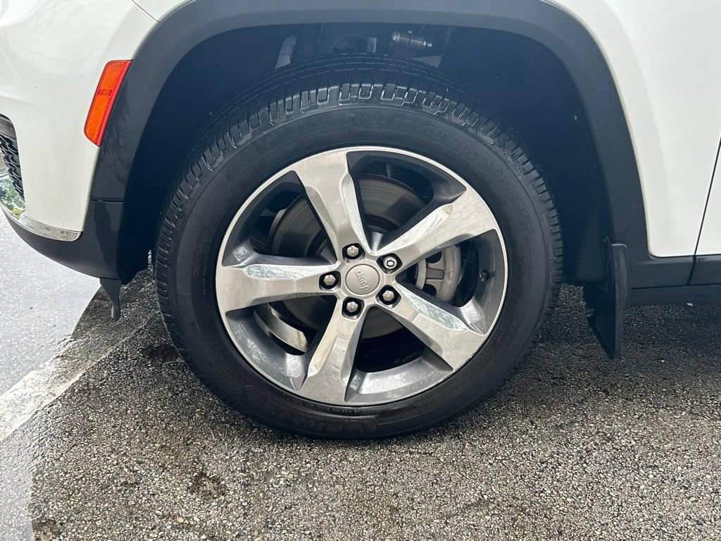 Certified 2022 Jeep Grand Cherokee L Limited RWD image 29