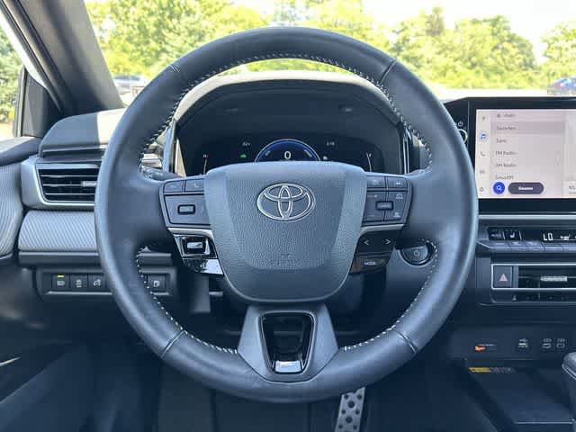 Used 2025 Toyota Camry SE w/ Multimedia Upgrade Package FWD image 8