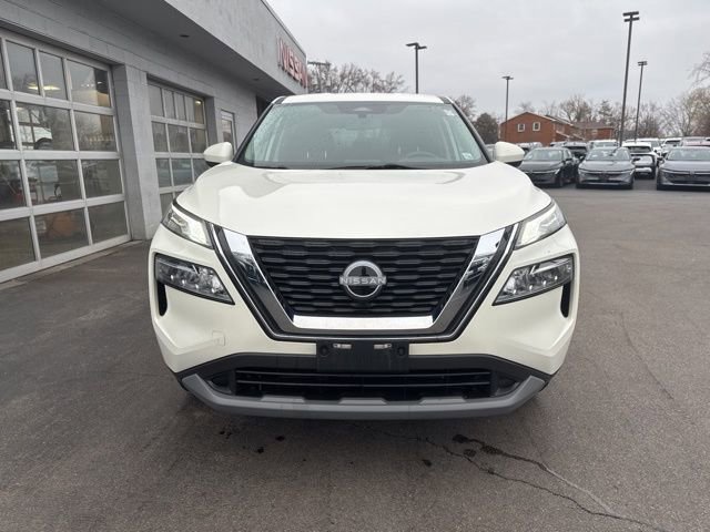 Used 2023 Nissan Rogue SV AWD/4WD image 6