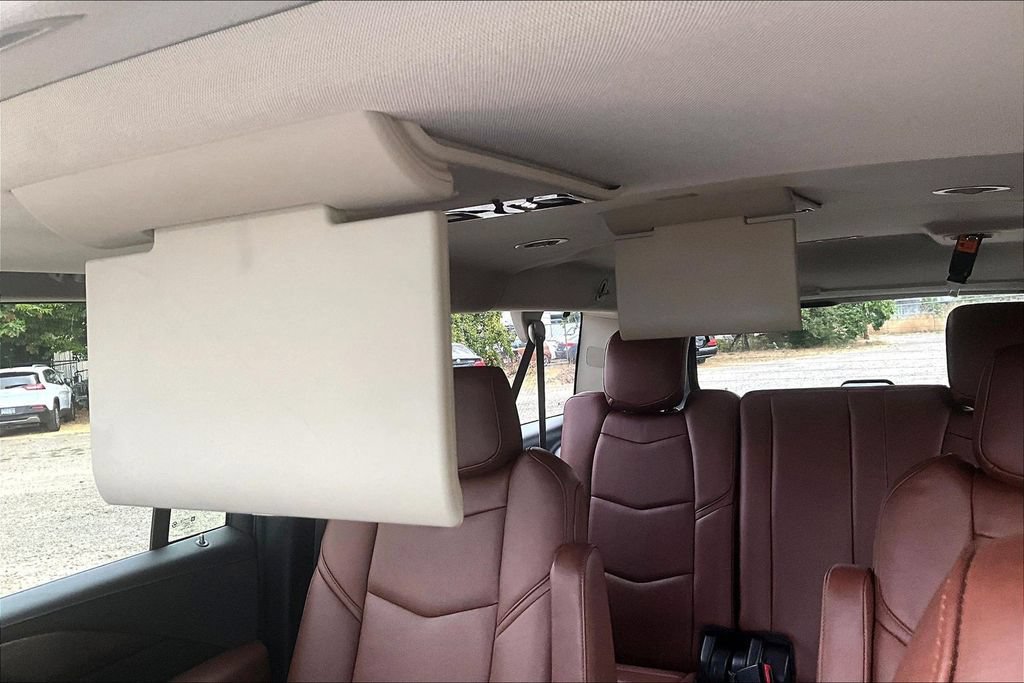 Used 2019 Cadillac Escalade ESV Premium Luxury w/ LPO, Escalade Noir Package AWD/4WD image 38