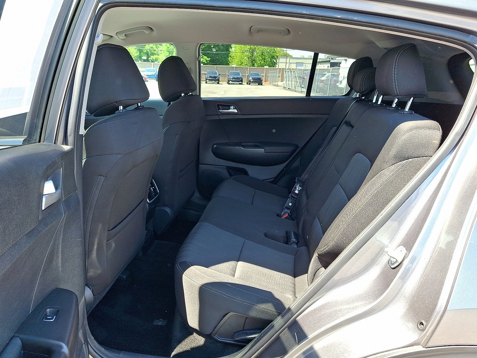 Used 2017 Kia Sportage LX AWD/4WD image 11