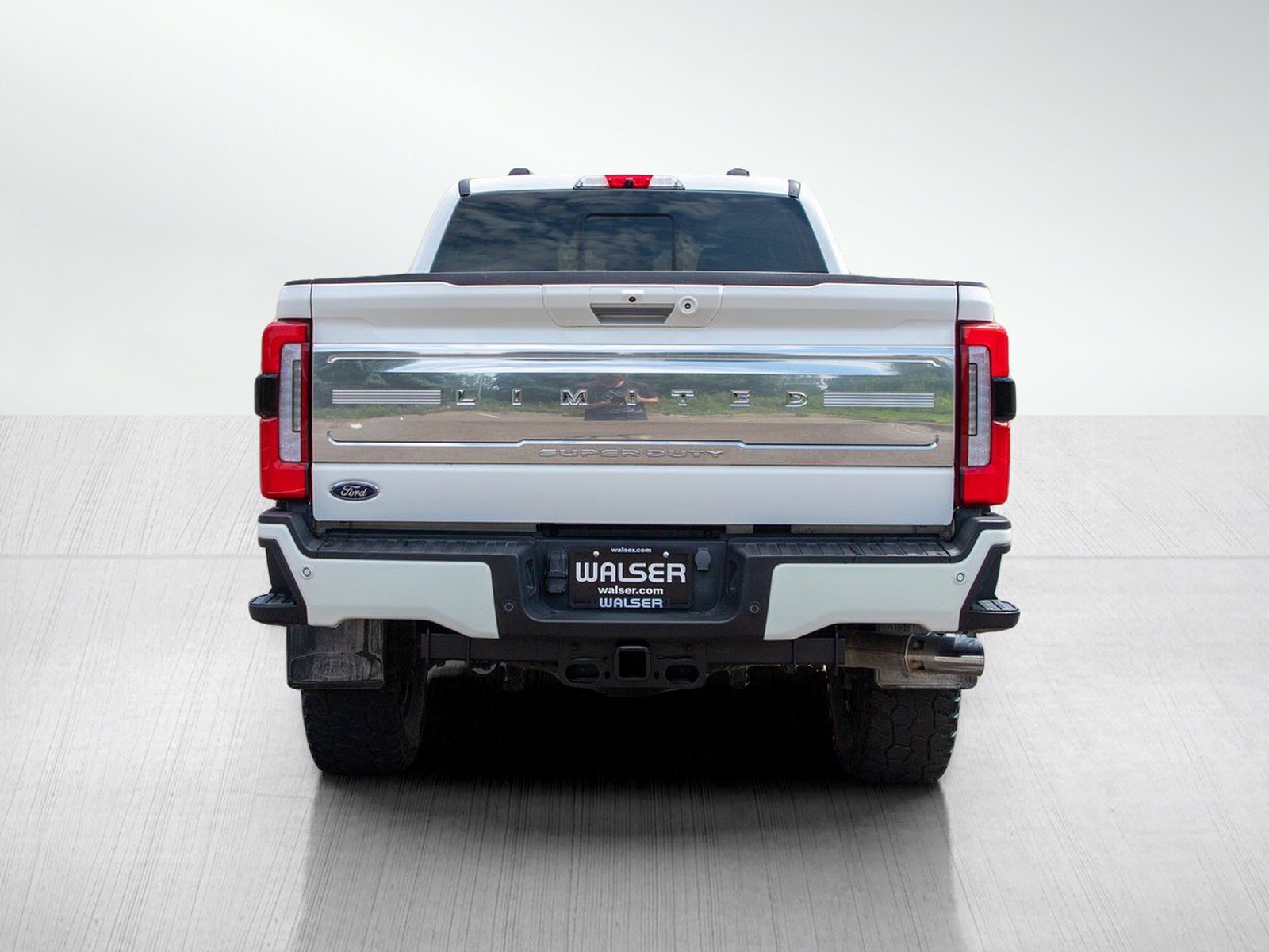 Used 2023 Ford F350 Limited w/ Snow Plow Prep Package AWD/4WD image 4