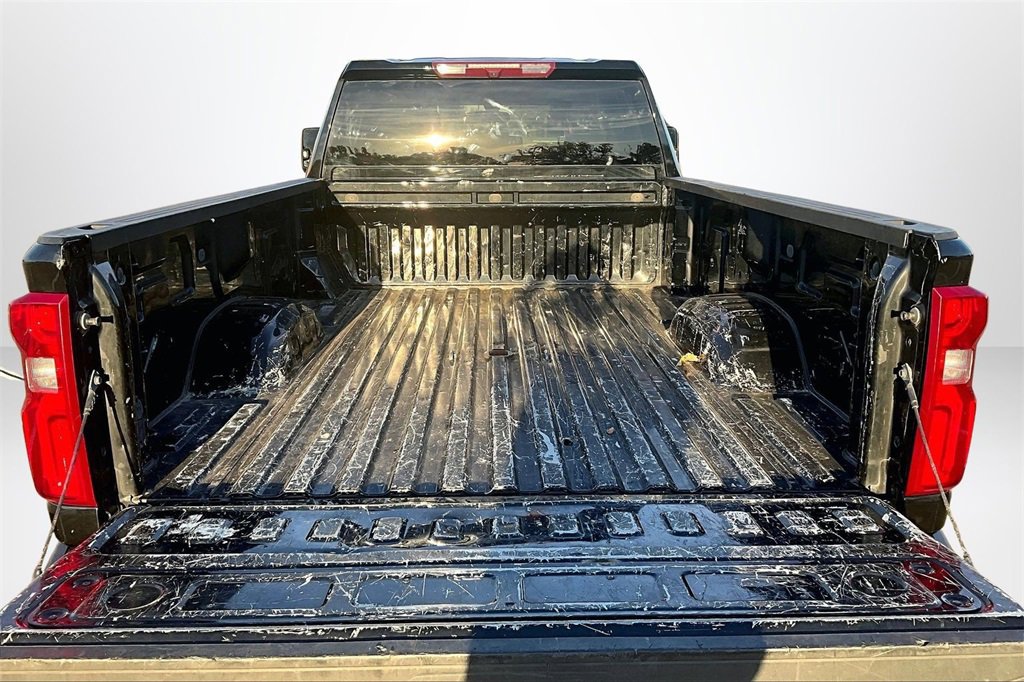 Used 2023 Chevrolet Silverado 3500 LT w/ Texas Edition image 6