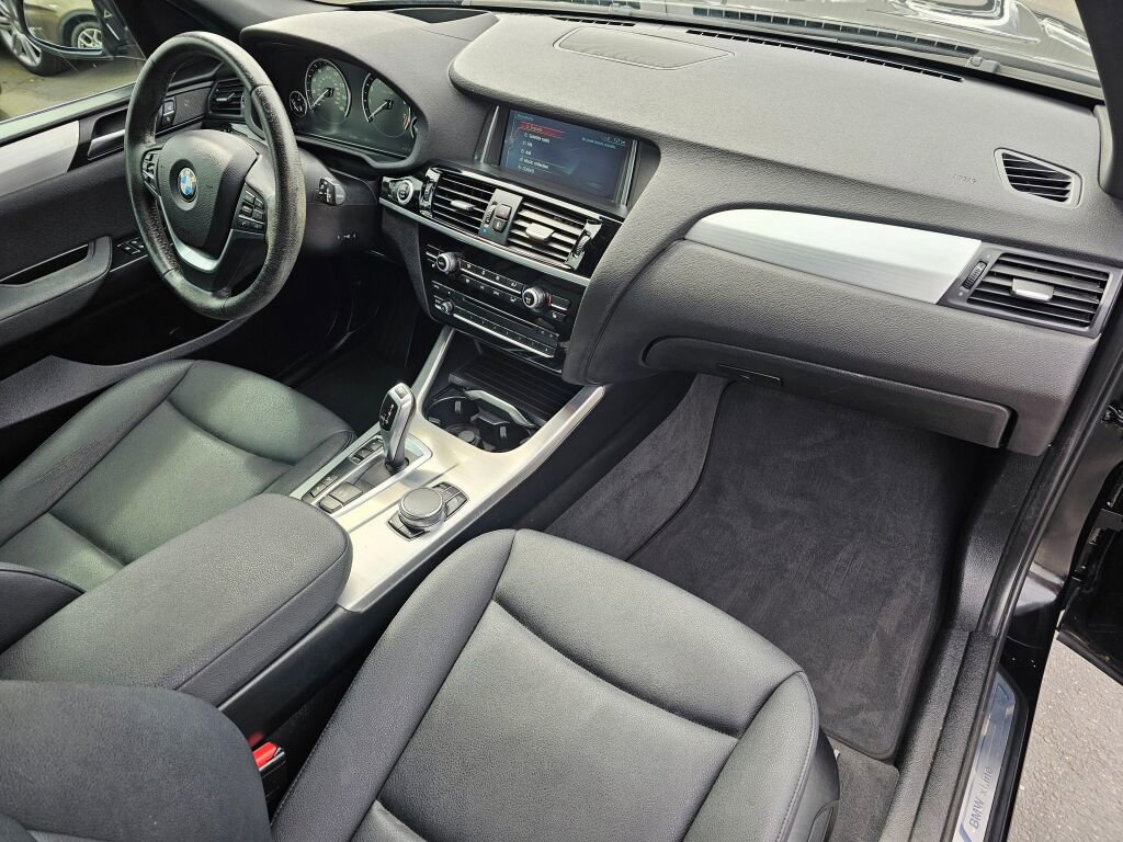 Used 2017 BMW X3 xDrive28i image 11