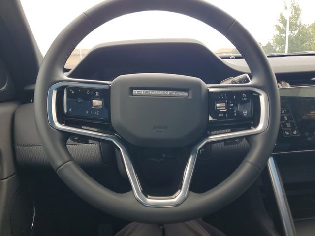 Certified 2025 Land Rover Discovery Sport Dynamic SE AWD/4WD image 26