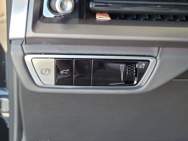 Certified 2026 Cadillac Vistiq Sport AWD/4WD image 13