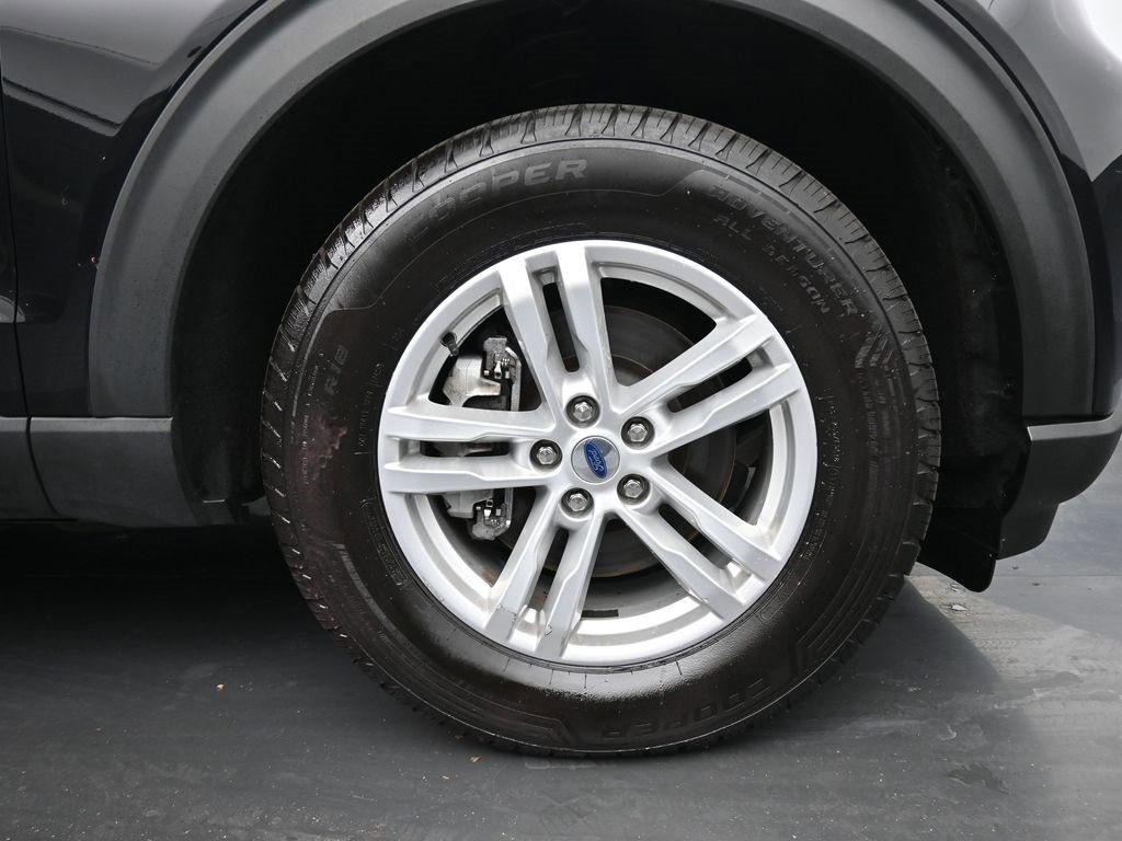 Used 2022 Ford Explorer XLT w/ Equipment Group 202A image 10