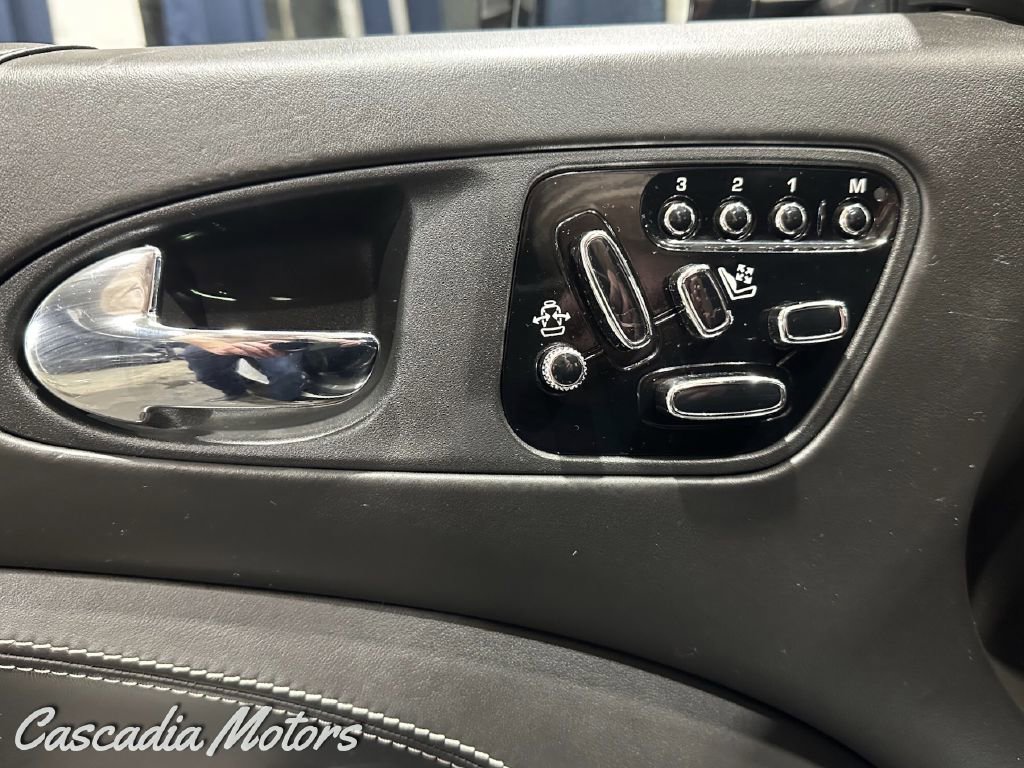 Used 2012 Jaguar XKR R image 33