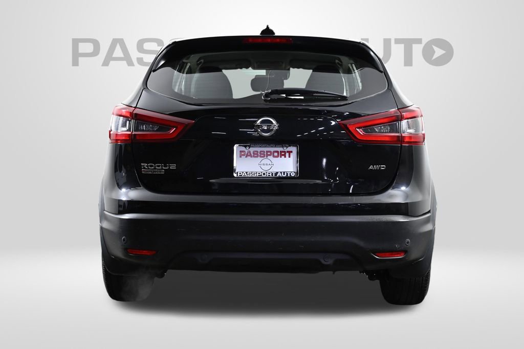 Used 2020 Nissan Rogue Sport S image 8