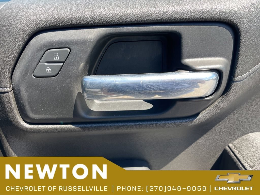 Used 2022 Chevrolet Silverado 1500 RST AWD/4WD image 25