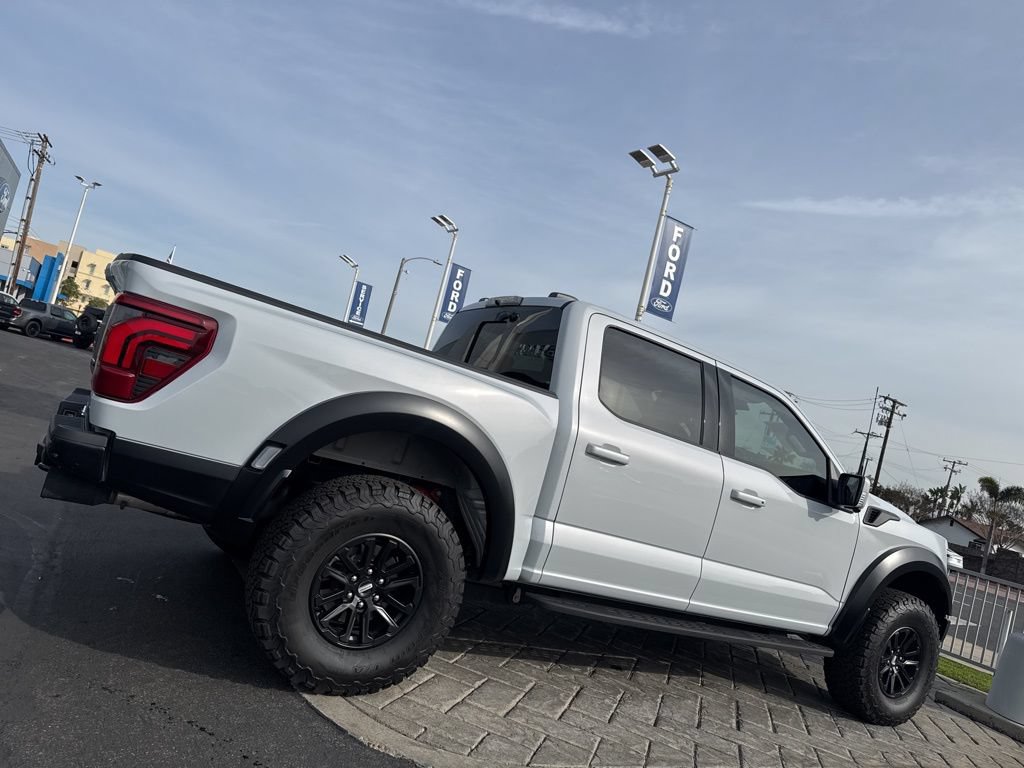 Used 2025 Ford F150 Raptor AWD/4WD image 2