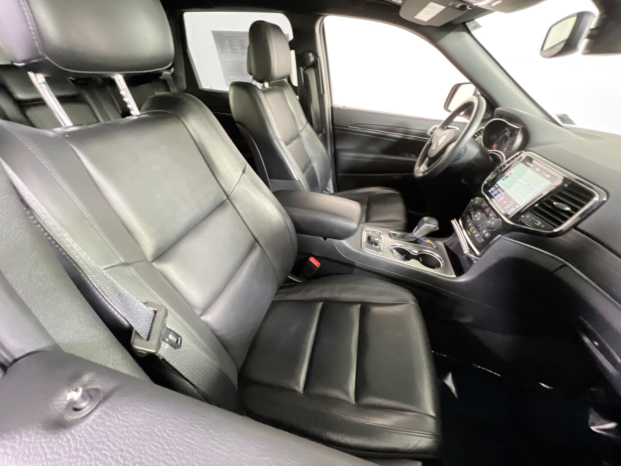 Used 2022 Jeep Grand Cherokee Limited image 27