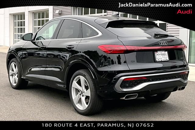 Used 2025 Audi Q5 Premium Plus w/ Premium Plus AWD/4WD image 10