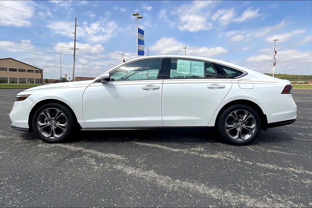 Certified 2024 Honda Accord EX image 3