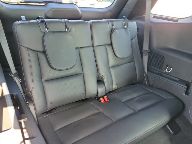 Used 2026 Ford Explorer ST-Line w/ ST-Line Street Pack RWD image 19