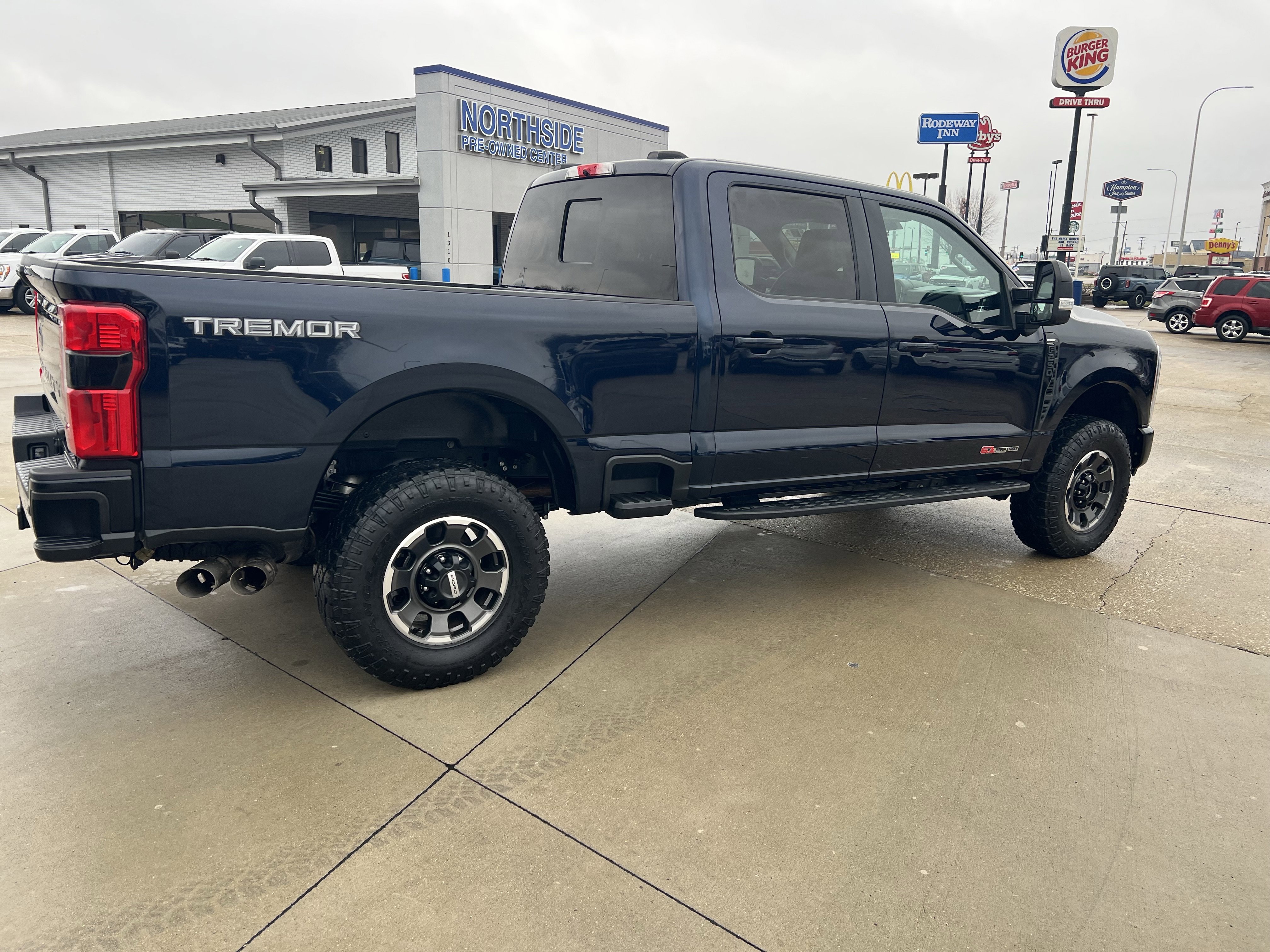 Used 2023 Ford F250 Lariat w/ Lariat Ultimate Package image 9