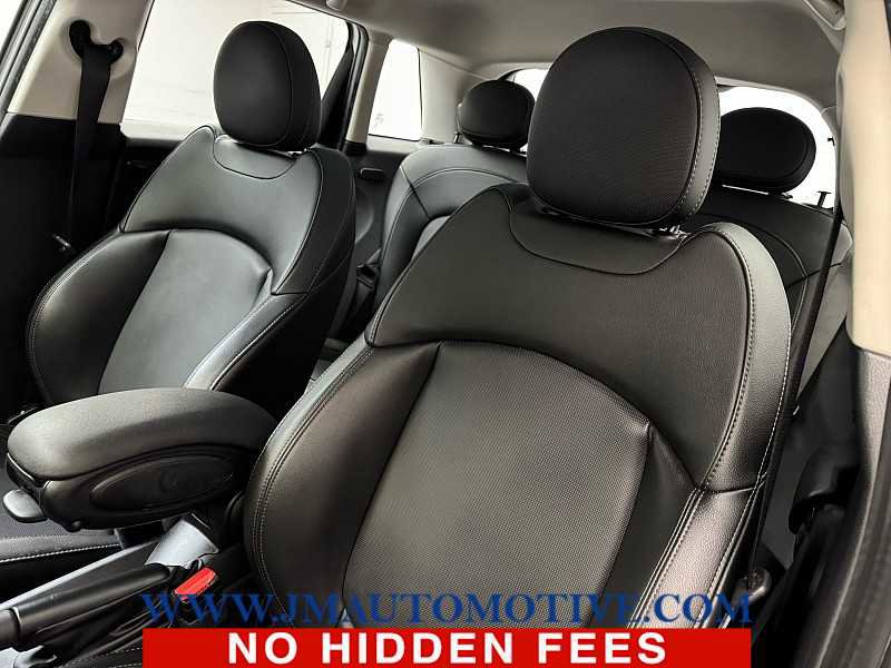Used 2019 MINI Cooper S w/ Signature Upholstery Package image 15