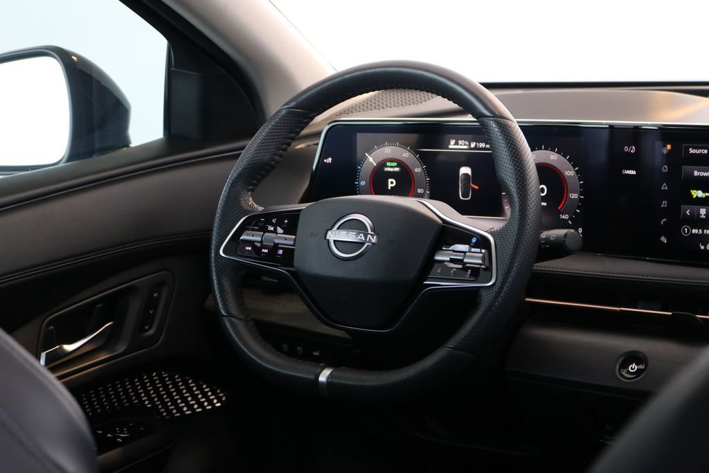 Used 2023 Nissan Ariya AWD image 36