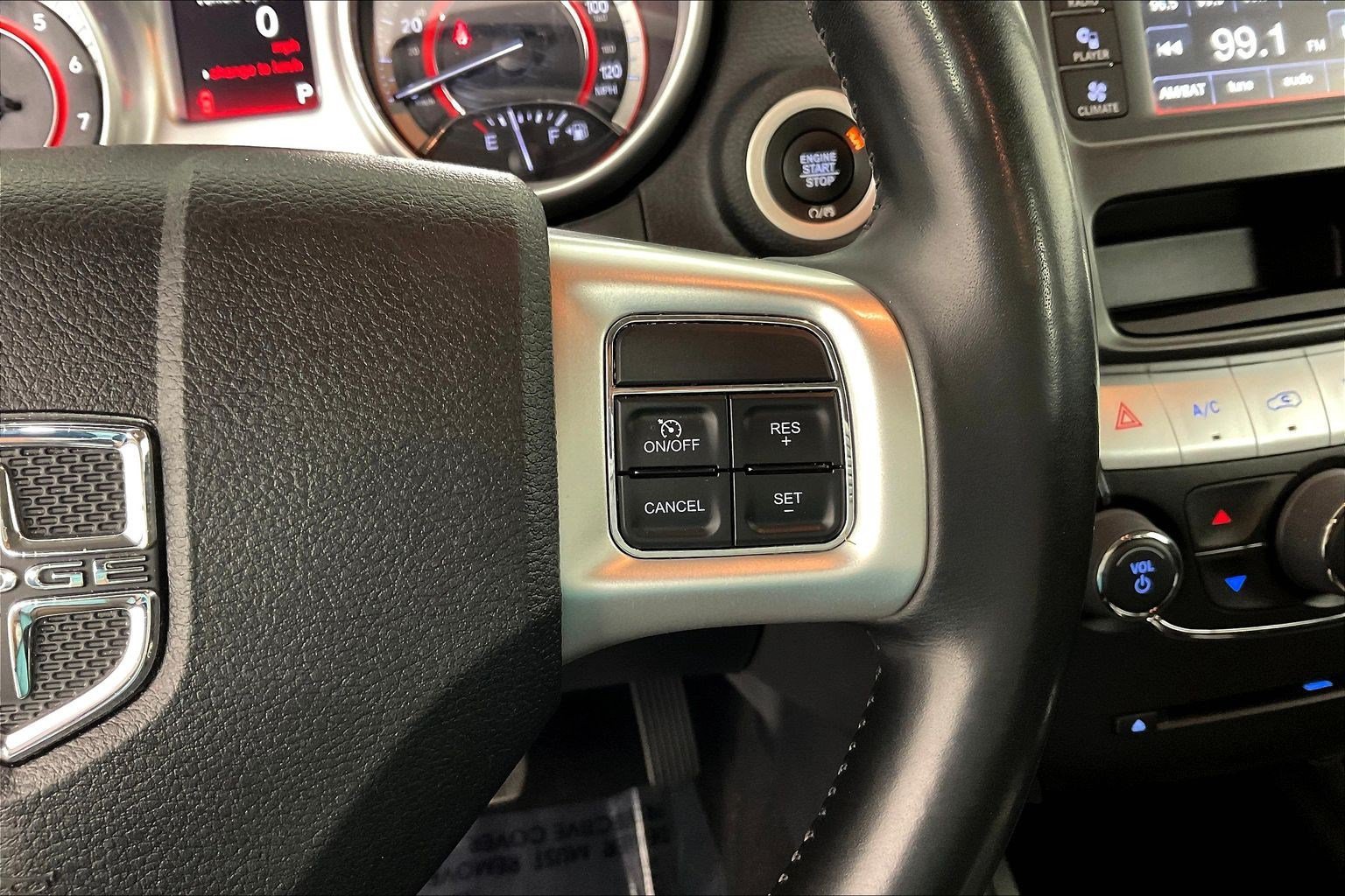 Used 2020 Dodge Journey SE w/ SE Popular Equipment Group FWD image 12