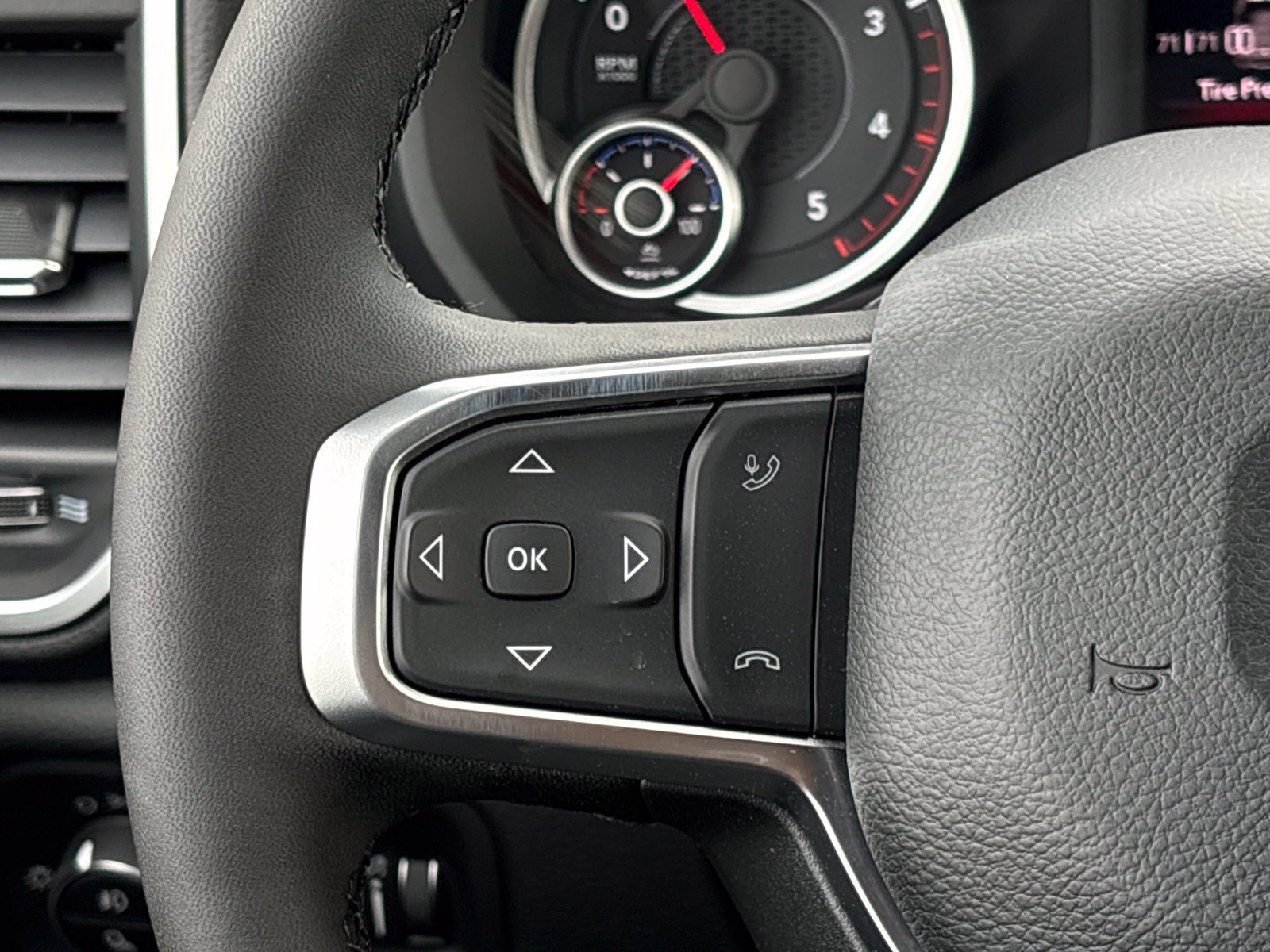 New 2027 RAM 3500 Lone Star AWD/4WD image 25