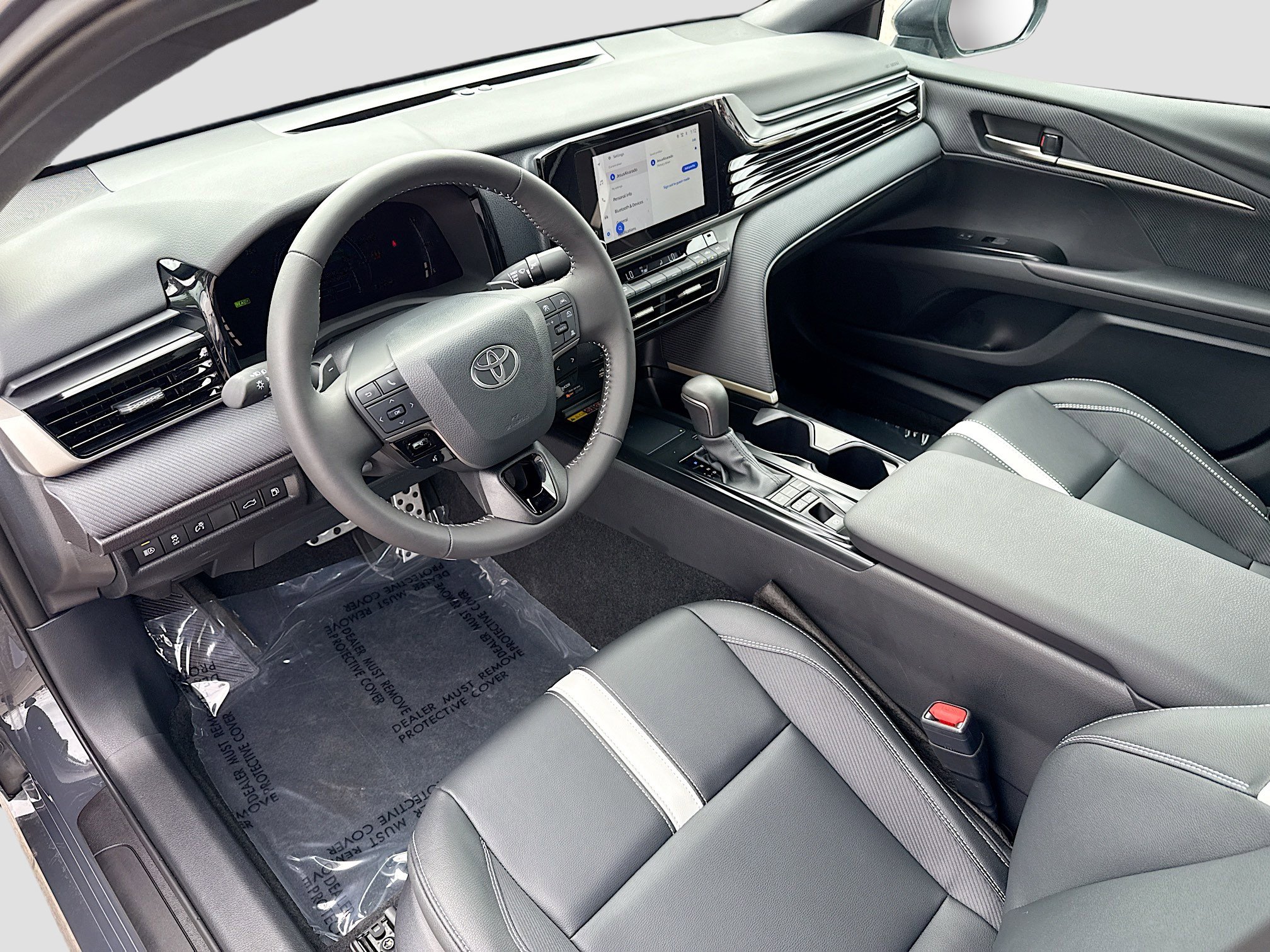 Used 2025 Toyota Camry SE image 26