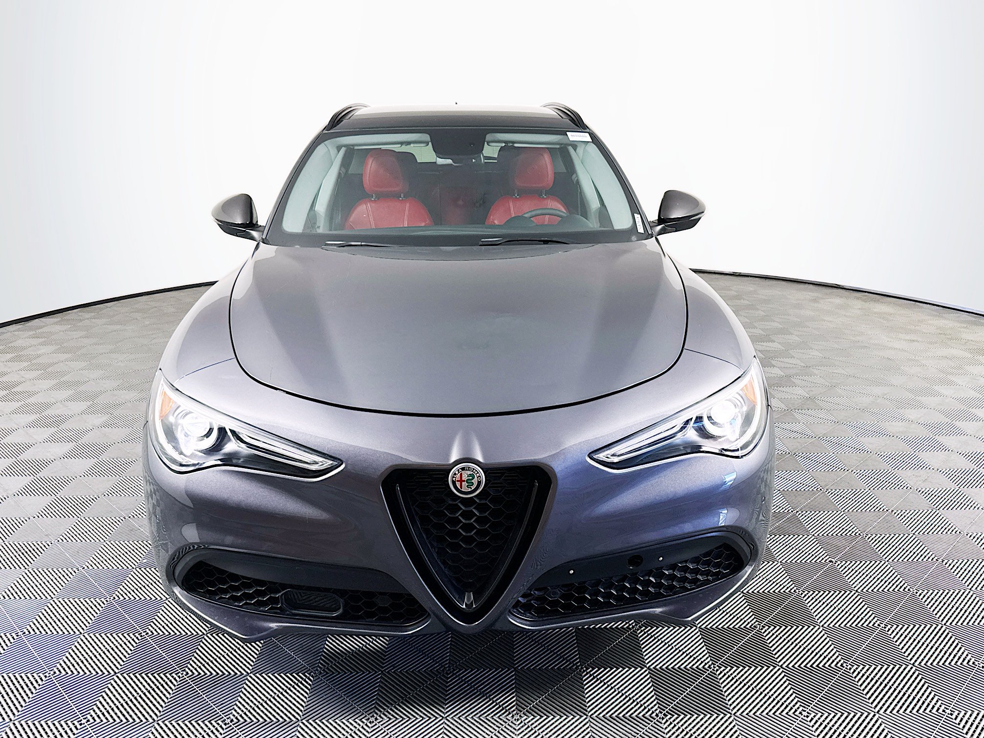 Used 2019 Alfa Romeo Stelvio w/ Nero Edizione RWD image 2