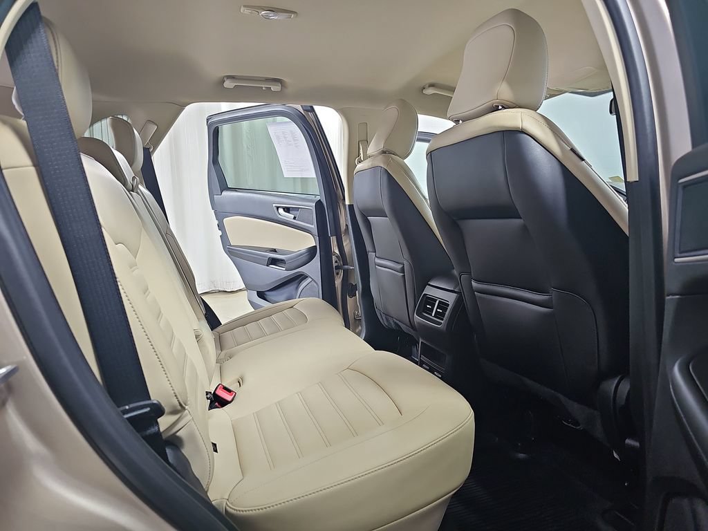 Used 2020 Ford Edge SEL w/ Convenience Package AWD/4WD image 14