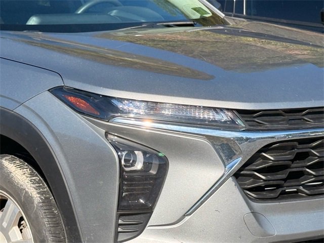 Used 2024 Chevrolet Trax LS image 6