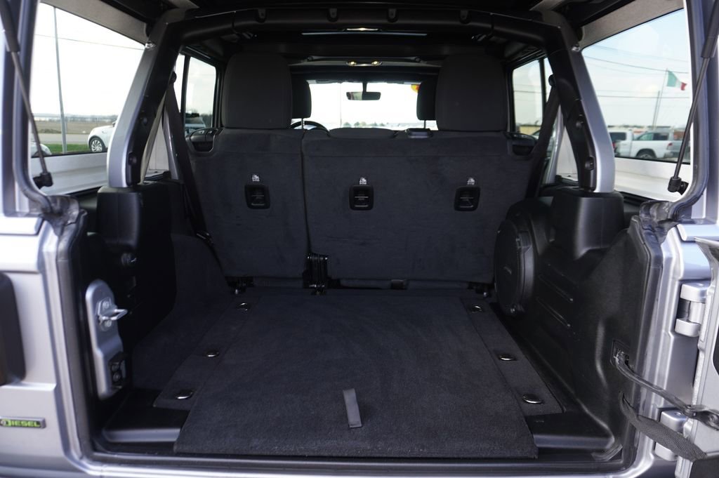 Used 2021 Jeep Wrangler Unlimited Sport image 27