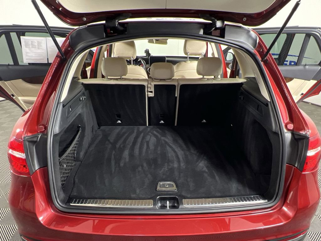 Used 2019 Mercedes-Benz GLC 300 4MATIC image 22
