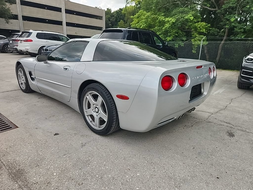 Used 1997 Chevrolet Corvette Coupe RWD image 2
