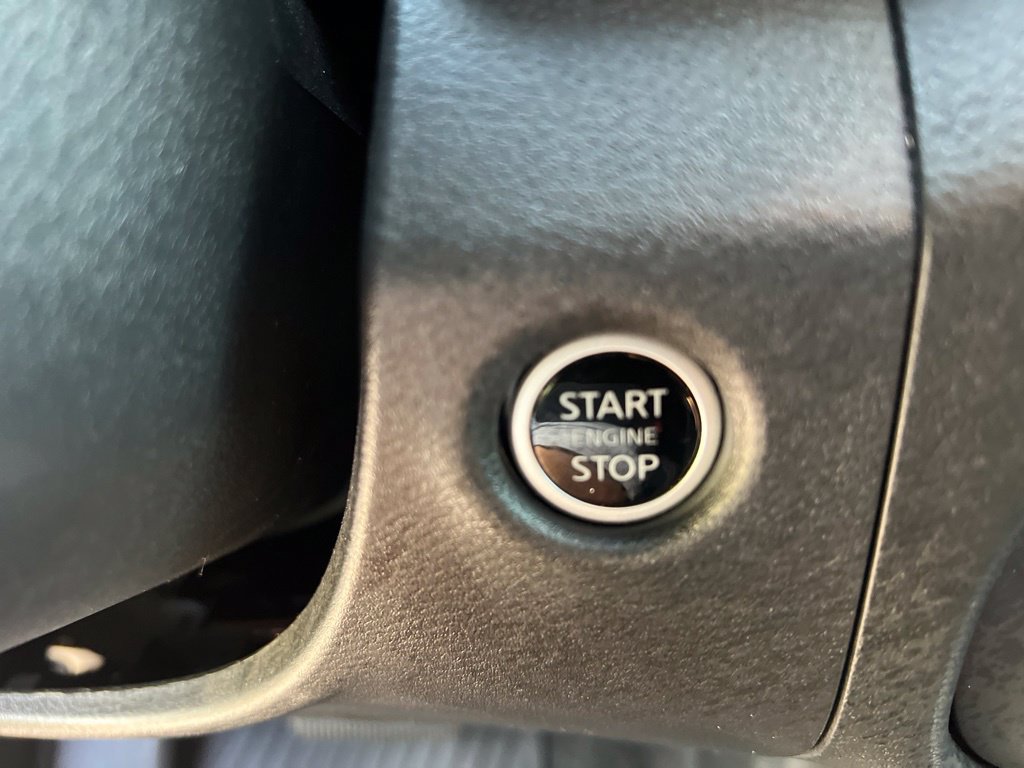 Used 2024 Nissan Frontier SL w/ Technology Package AWD/4WD image 32
