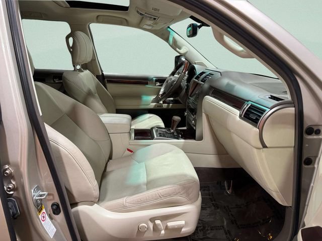 Used 2016 Lexus GX 460 w/ Premium Package AWD/4WD image 29