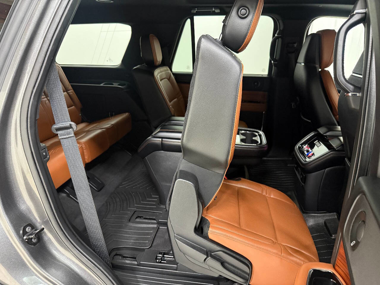 Used 2018 Lincoln Navigator Reserve w/ Technology Package image 56