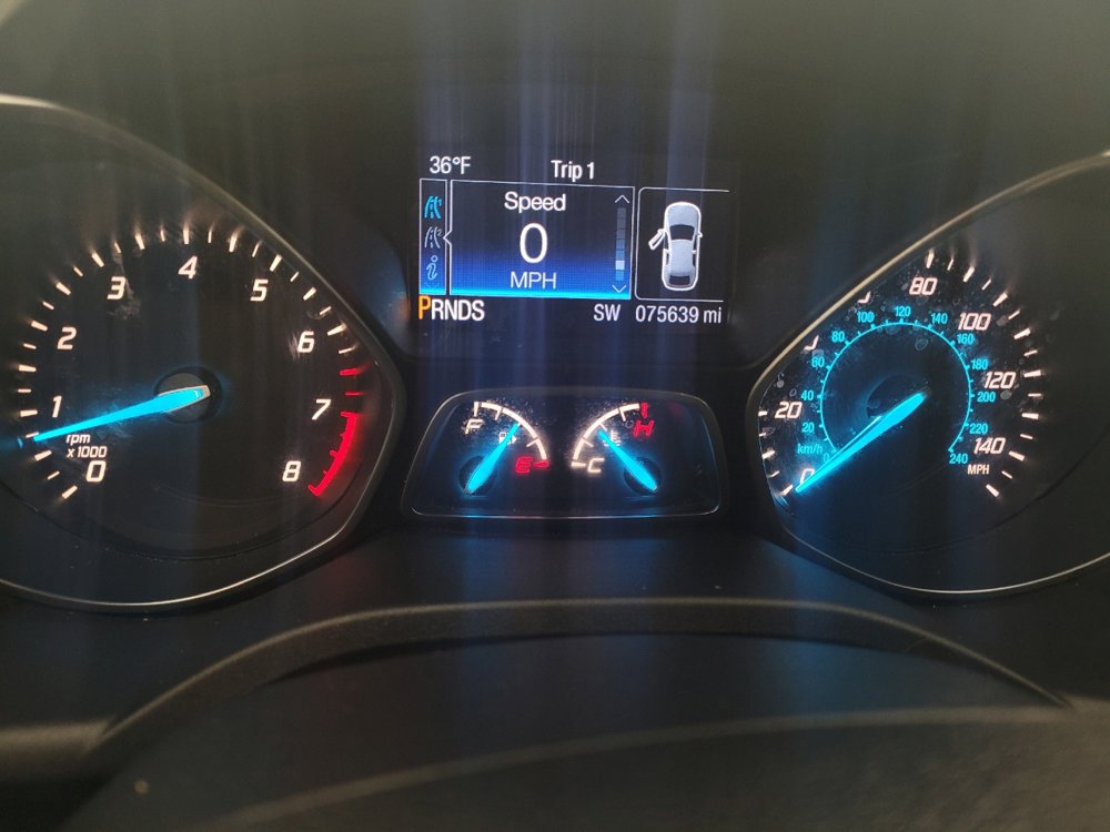 Used 2016 Ford Escape SE w/ SE Leather Comfort Package image 23