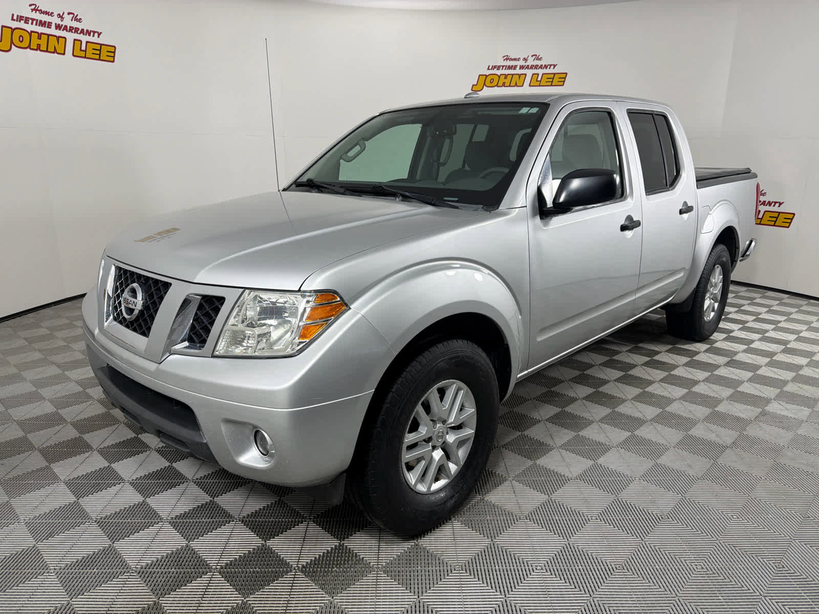 Used 2016 Nissan Frontier SV w/ SV Value Truck Package RWD image 1